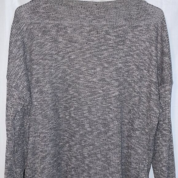 Attention sweater  - Picture 7 of 9